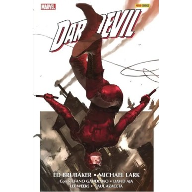 DAREDEVIL DE ED BRUBAKER OMNIBUS 